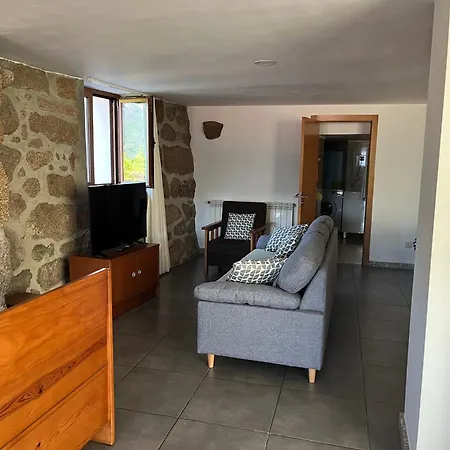 Konukevi Casa Da Lage T1 - Piscina Sazonal Privada Geres