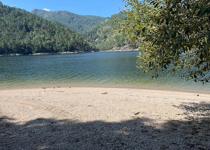 Guest house Casa Da Lage T1 Com Lareira - Piscina A Partir De 1 Abril - 