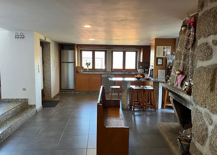 Casa Da Lage T1 Com Lareira - Piscina A Partir De 1 Abril - 