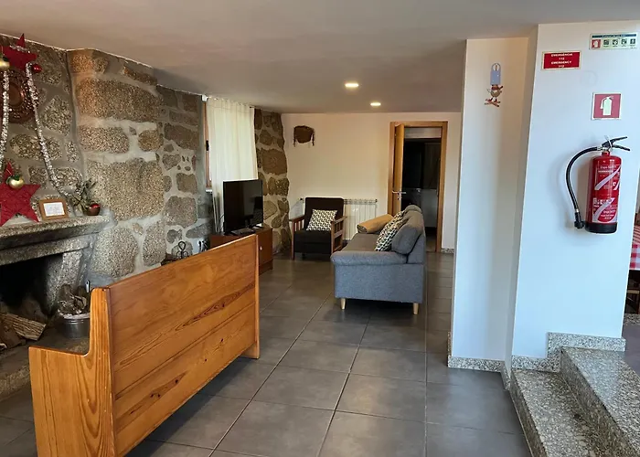 Guest house Casa Da Lage T1 Com Lareira - Piscina A Partir De 1 Abril - 