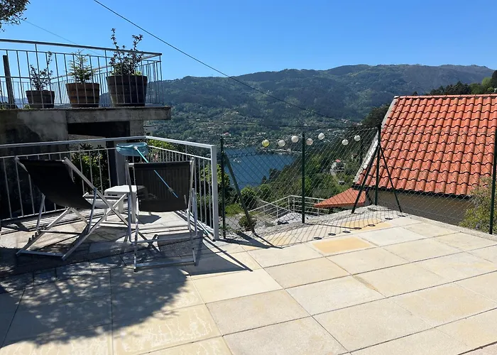 Casa Da Lage T1 Com Lareira - Piscina A Partir De 1 Abril - Maison d'hôtes Gerês