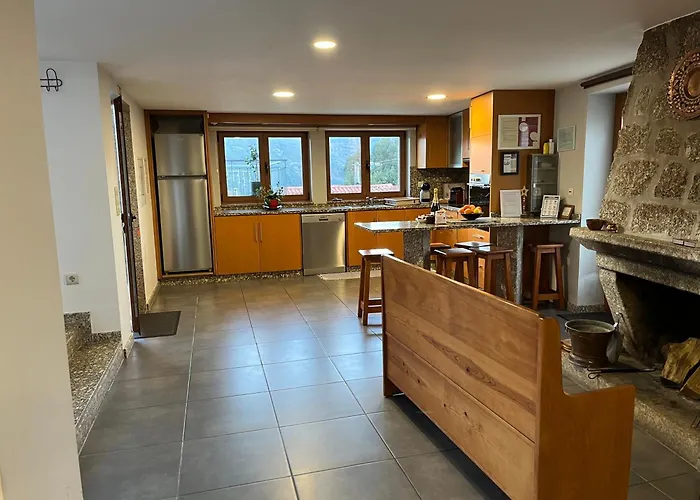 Casa Da Lage T1 Com Lareira - Piscina A Partir De 1 Abril - 